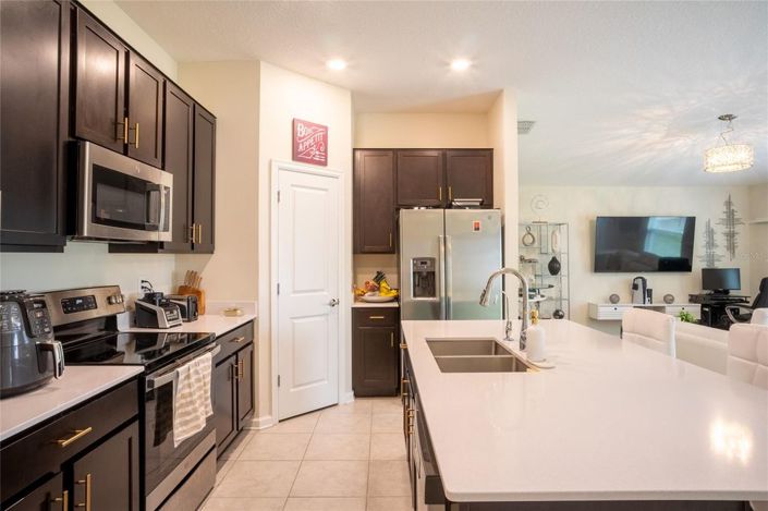 Image No.7-3 Bed House for sale