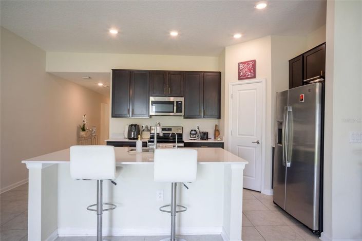 Image No.8-3 Bed House for sale