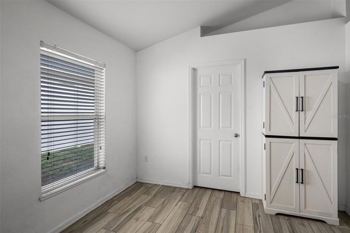 Image No.11-4 Bed House for sale