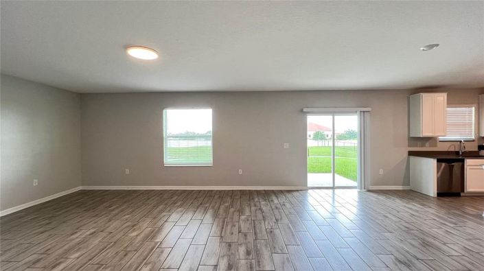 Image No.11-4 Bed House for sale