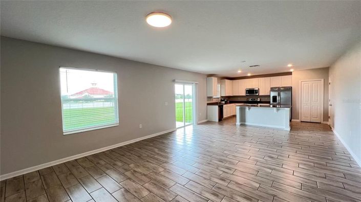 Image No.13-4 Bed House for sale