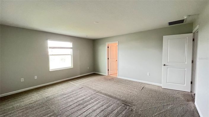 Image No.40-4 Bed House for sale