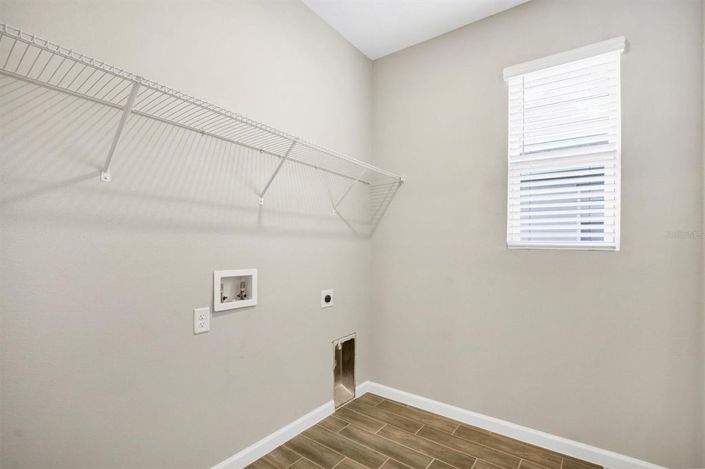 Image No.37-3 Bed House for sale