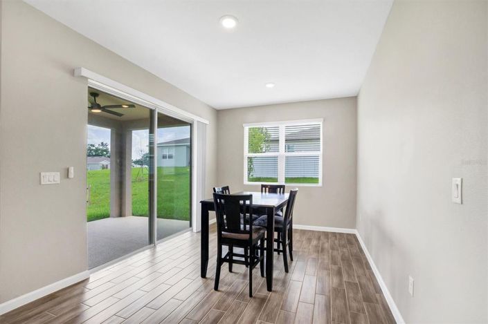 Image No.8-3 Bed House for sale