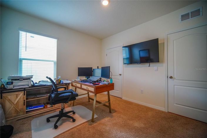 Image No.17-3 Bed House for sale