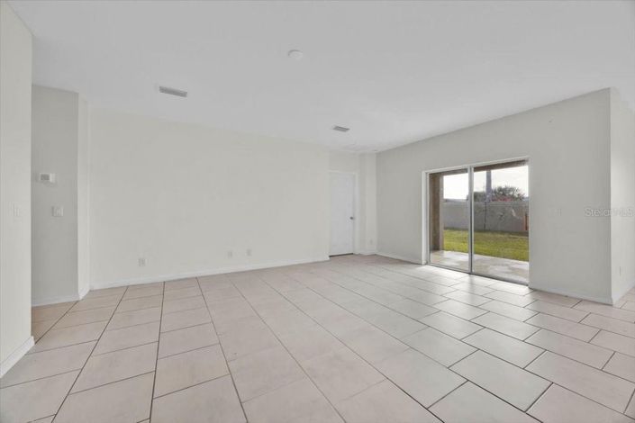 Image No.20-4 Bed House for sale