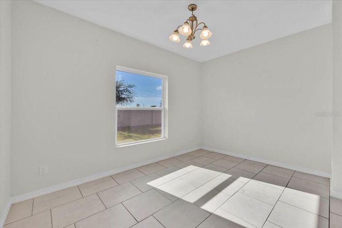 Image No.22-4 Bed House for sale