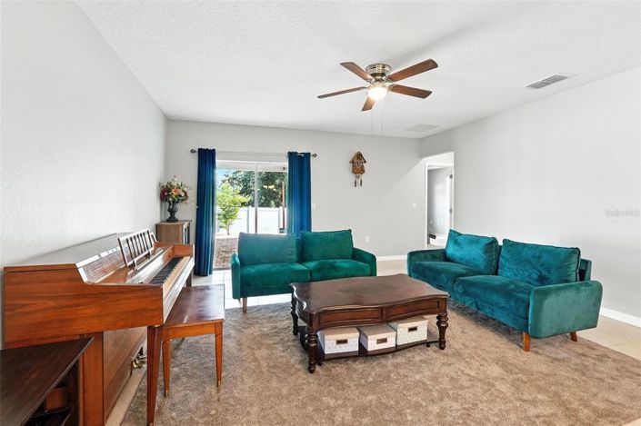 Image No.8-3 Bed House for sale