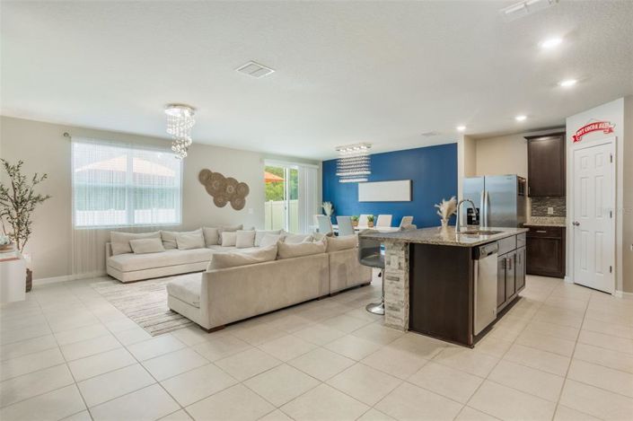 Image No.10-4 Bed House for sale