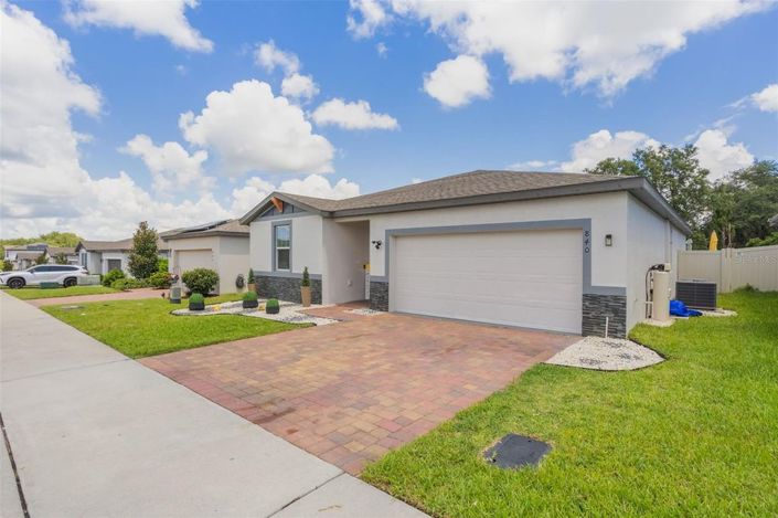 Image No.2-4 Bed House for sale