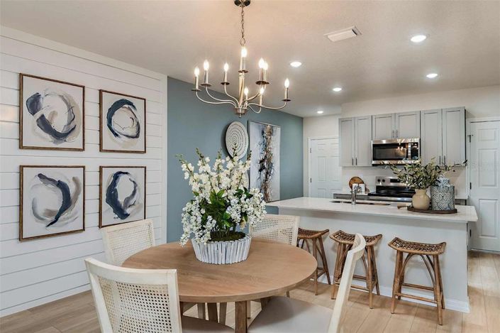 Image No.8-3 Bed Townhouse for sale