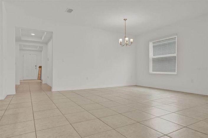 Image No.12-4 Bed House for sale