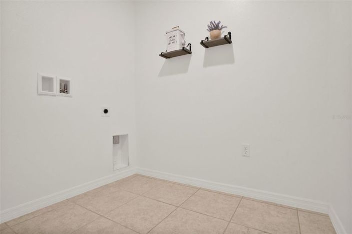 Image No.26-4 Bed House for sale