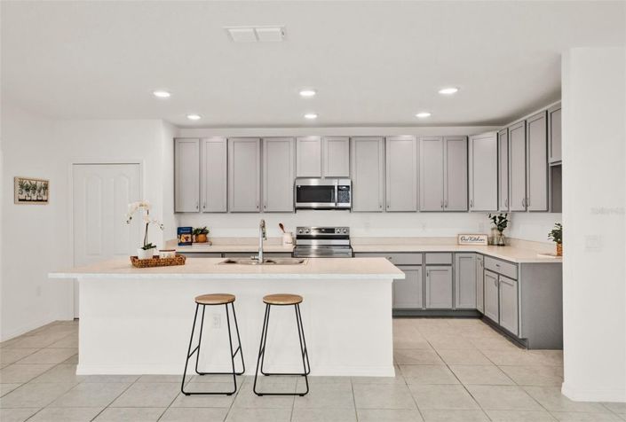 Image No.6-4 Bed House for sale