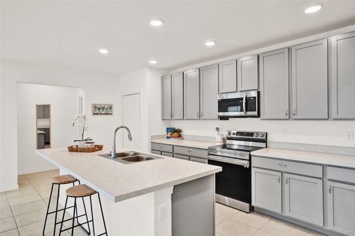 Image No.9-4 Bed House for sale