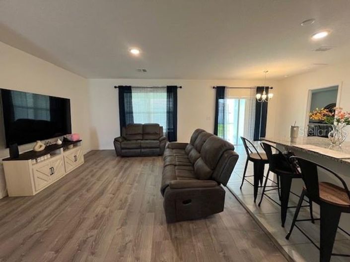 Image No.13-3 Bed House for sale