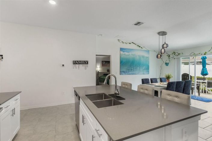 Image No.13-3 Bed House for sale