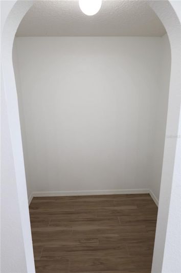 Image No.13-4 Bed House for sale