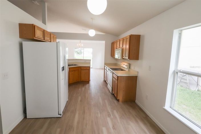 Image No.6-4 Bed House for sale