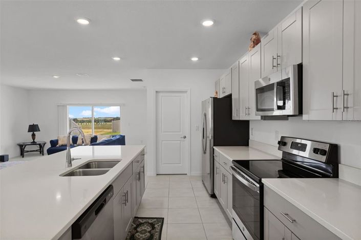 Image No.7-4 Bed House for sale