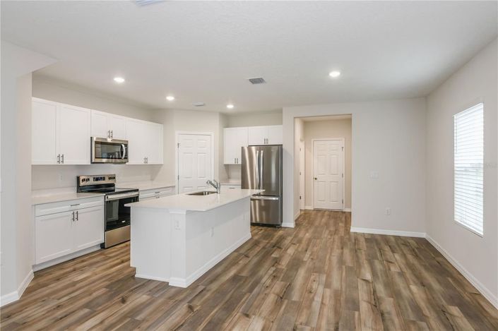 Image No.6-4 Bed Townhouse for sale