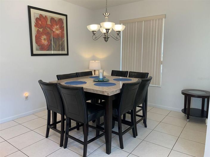 Image No.10-5 Bed House for sale