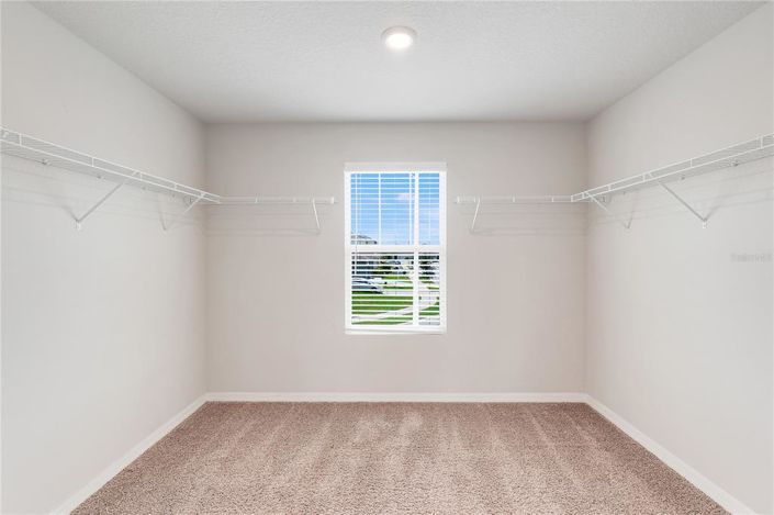 Image No.18-4 Bed House for sale