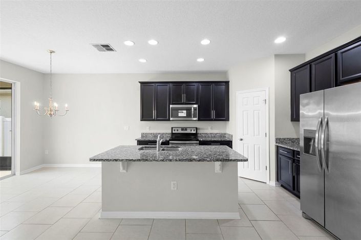 Image No.12-4 Bed House for sale