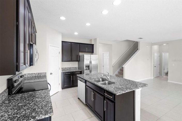 Image No.14-4 Bed House for sale