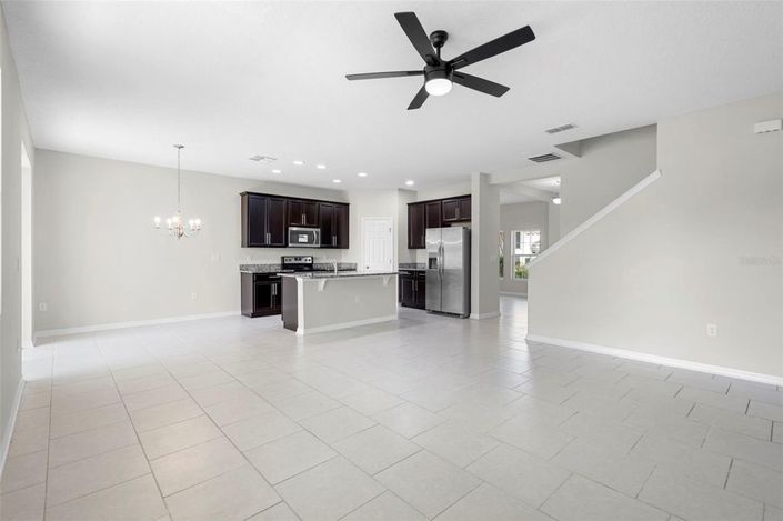 Image No.17-4 Bed House for sale