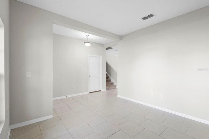 Image No.19-4 Bed House for sale