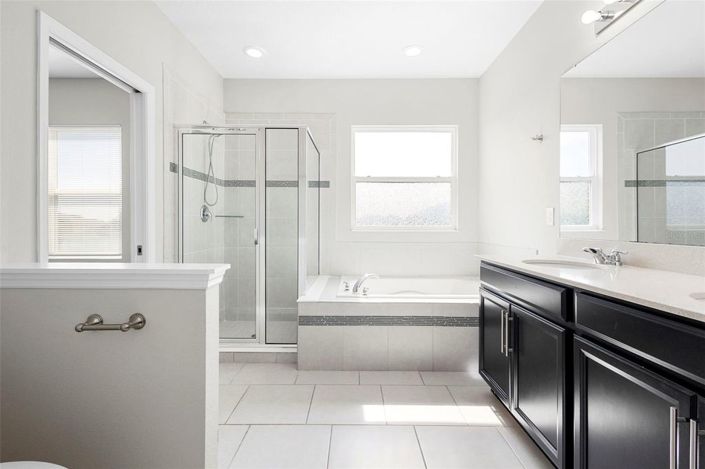 Image No.31-4 Bed House for sale