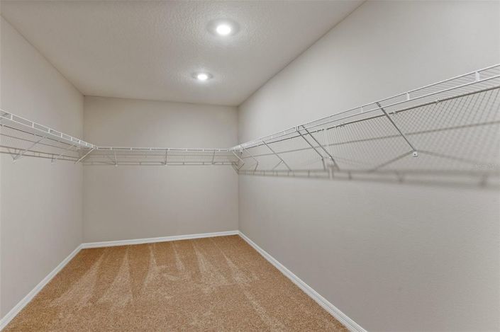 Image No.13-6 Bed House for sale