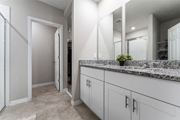 Image No.16-4 Bed House for sale