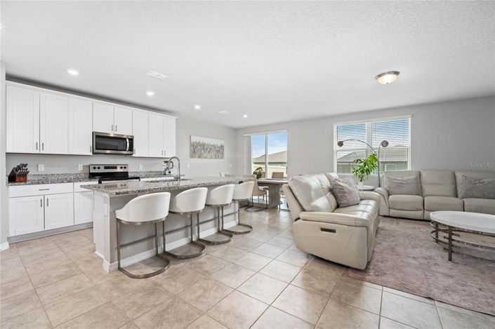 Image No.9-4 Bed House for sale