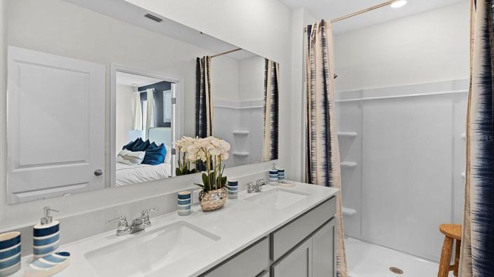 Image No.17-4 Bed House for sale