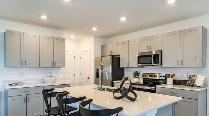 Image No.6-4 Bed House for sale