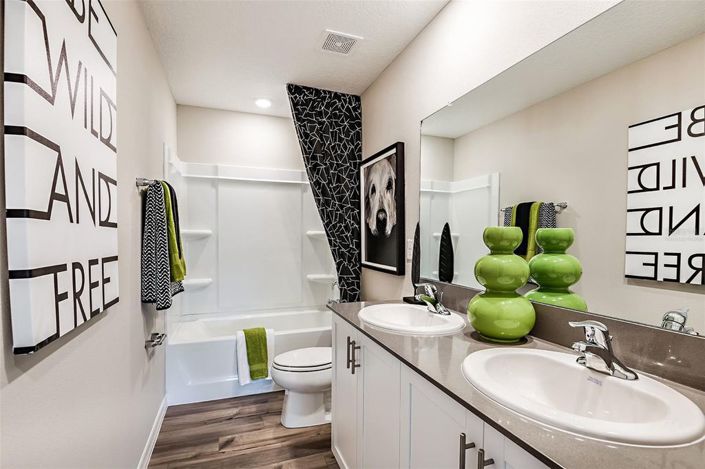 Image No.19-5 Bed House for sale