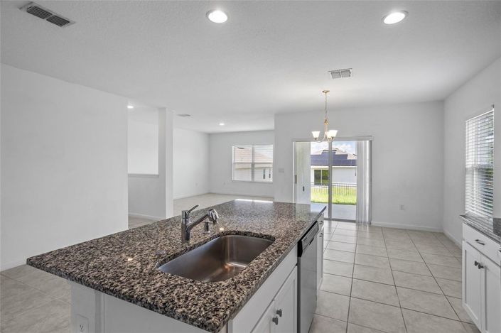 Image No.23-4 Bed House for sale