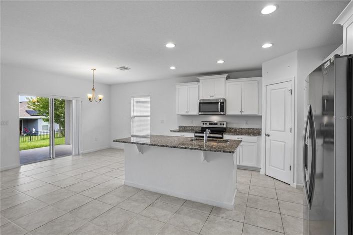 Image No.24-4 Bed House for sale