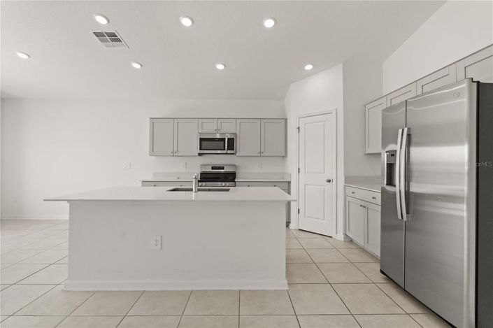 Image No.10-4 Bed House for sale