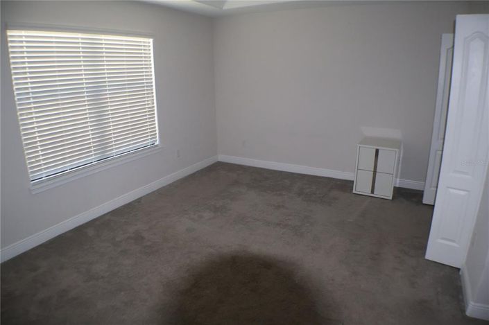 Image No.14-2 Bed Townhouse for sale