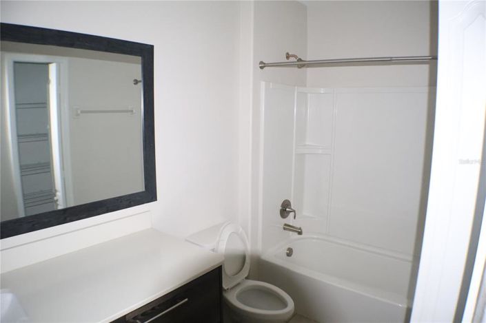 Image No.5-2 Bed Townhouse for sale