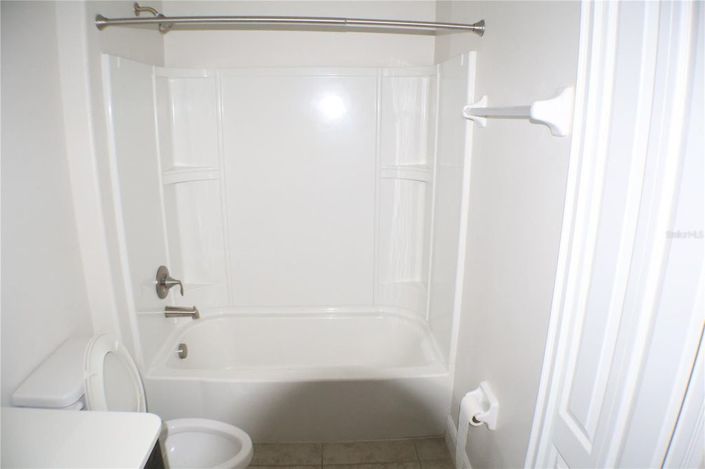 Image No.7-2 Bed Townhouse for sale