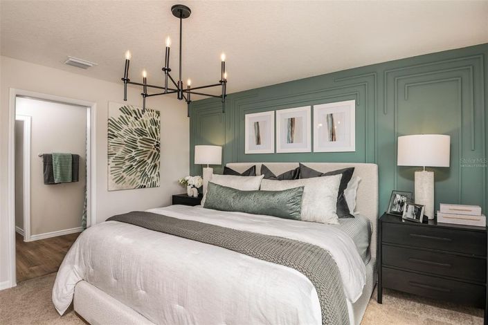 Image No.12-4 Bed Townhouse for sale