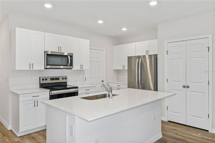 Image No.3-3 Bed Townhouse for sale