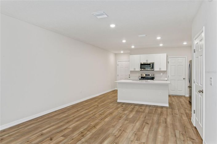 Image No.7-3 Bed Townhouse for sale