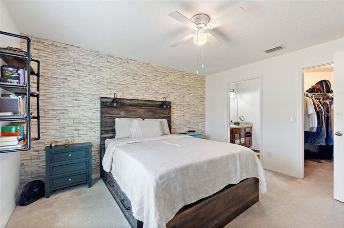 Image No.15-3 Bed House for sale