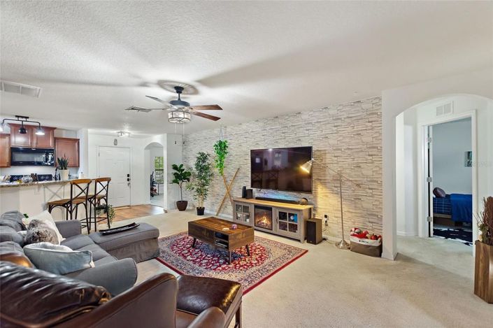 Image No.10-3 Bed House for sale