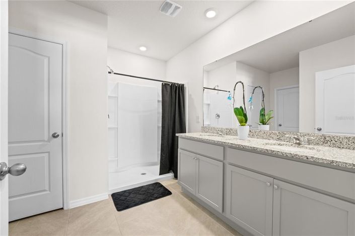 Image No.14-4 Bed House for sale